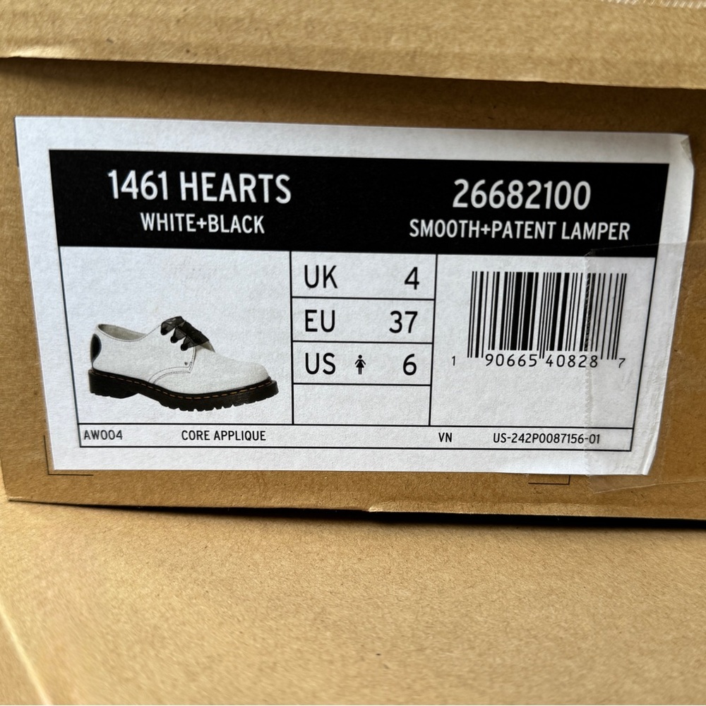 Dr. Martens 1461 Hearts White and Black with Chunky Sole - Picture 5 of 6